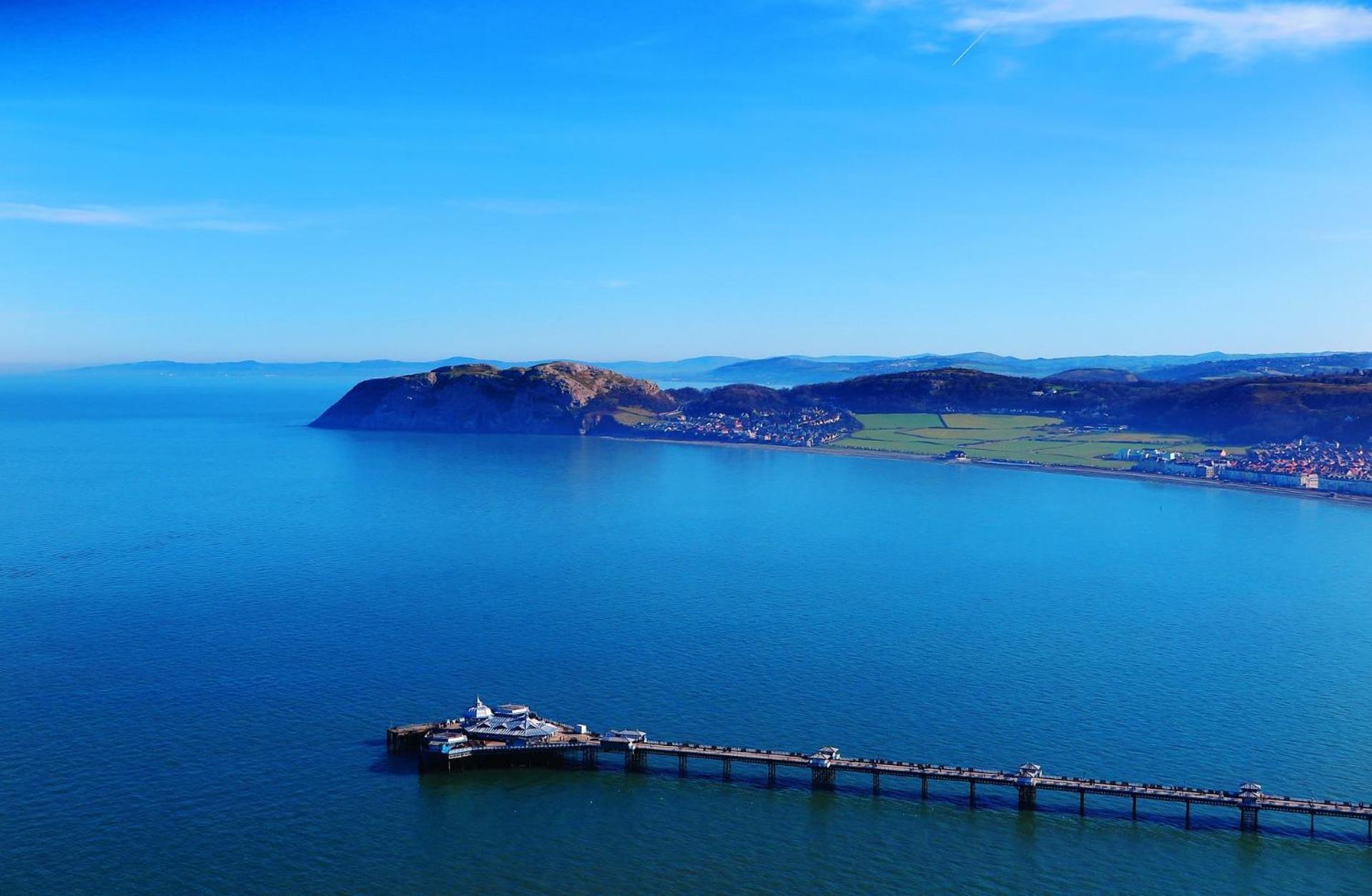 Cosy 1 Bedroom Apartment In The Heart Of Llandudno Extérieur photo